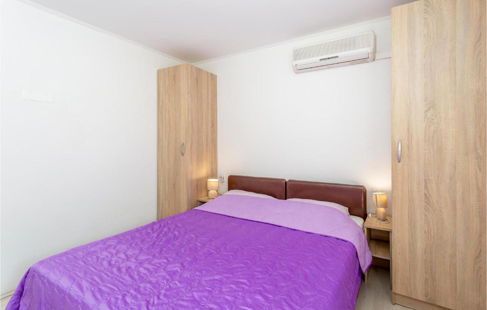 Nice Apartment In Omisalj With Wifi Εξωτερικό φωτογραφία
